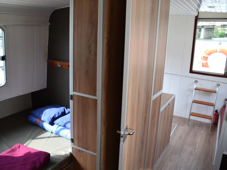 Boot mieten Sablé-sur-Sarthe günstig Classic Family 4-8 p.