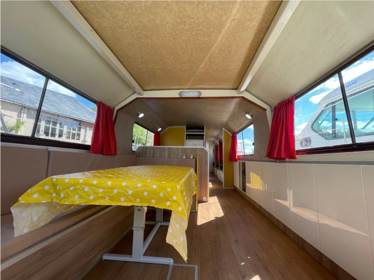 YachtCharter in Sablé-sur-Sarthe - Nicols Yacht Classic Groupe 6-11 p. auf SamBoat