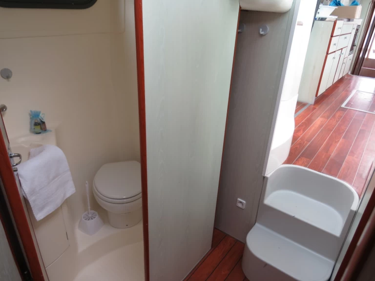 Bootsverleih Nicols Yacht Confort Groupe 8-10 p. Grez-Neuville Samboat