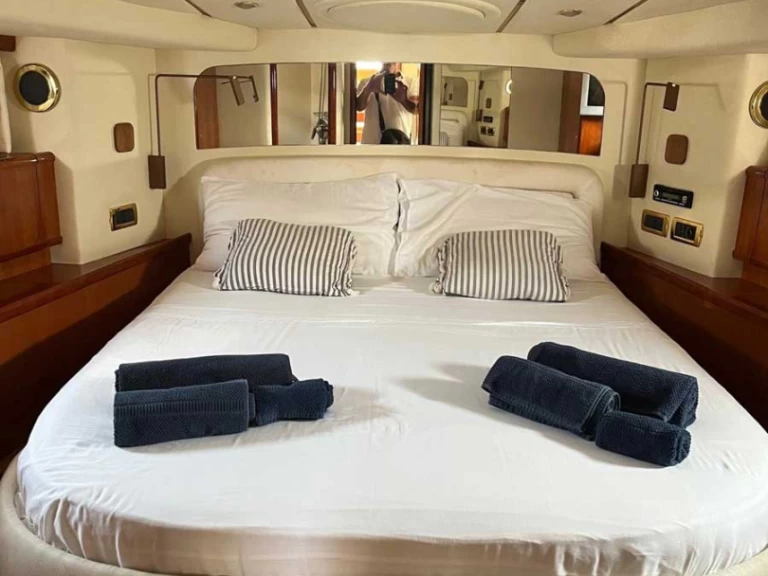  Conam 58S Hard Top mieten Tropea