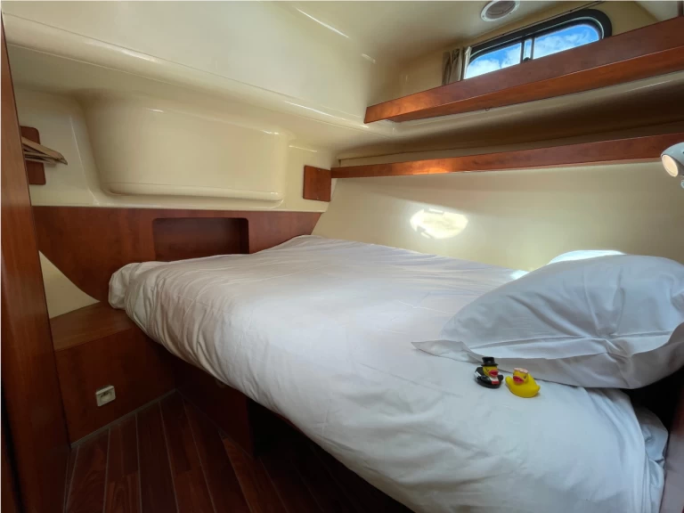 Ein Nicols Yacht Confort Couple XL 2-4 p. mieten in Grez-Neuville