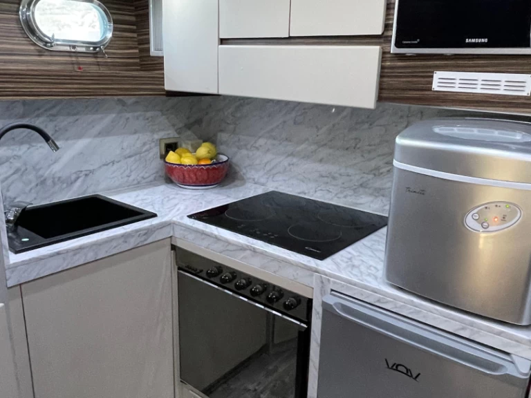 Yacht mieten in Salerno zum besten Preis