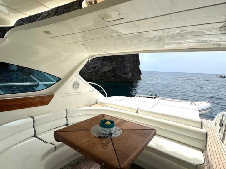 Ein  Conam 58S Hard Top mieten in Tropea