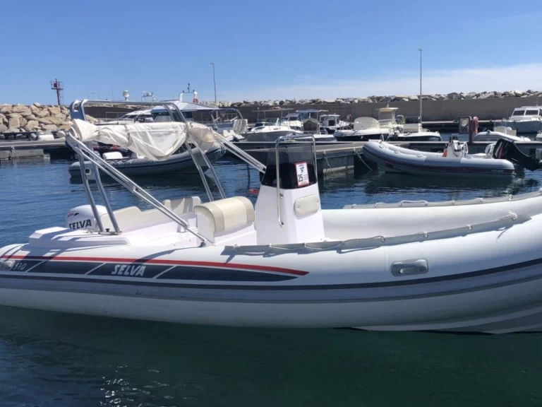 Vermietung Motorboot  mit Führerschein