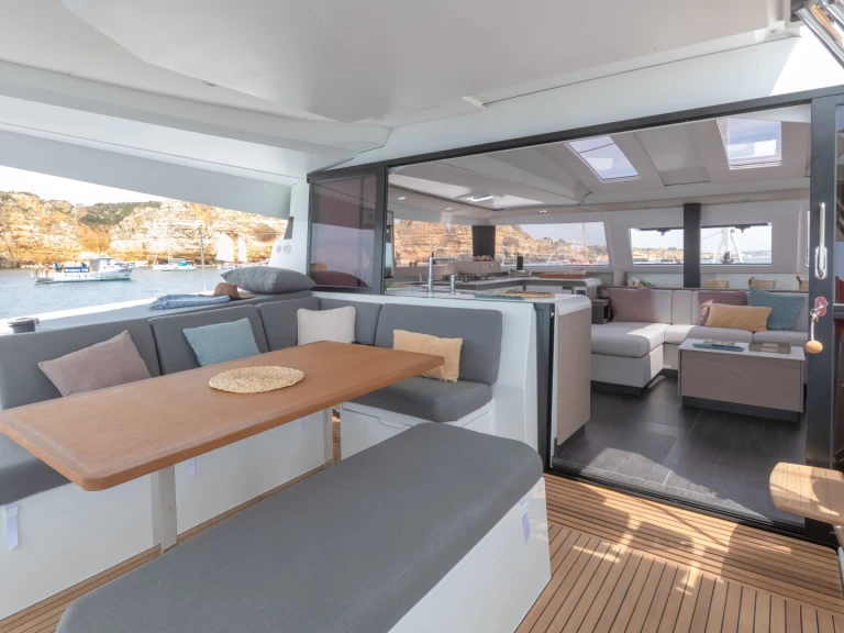 Ein Fountaine Pajot Elba 45 mieten in Port Elizabeth