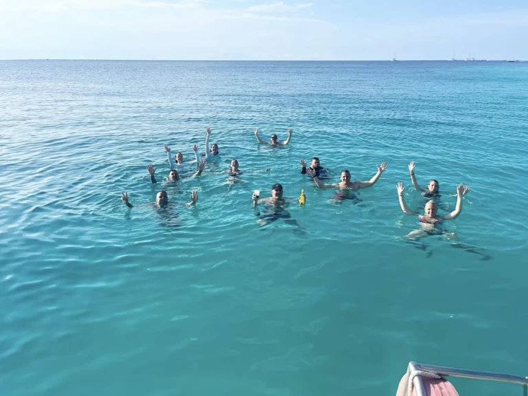 Katamaran mieten in Kendwa - Custom Made Custom made