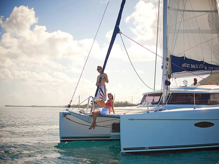 Boot mieten Kendwa günstig Custom made