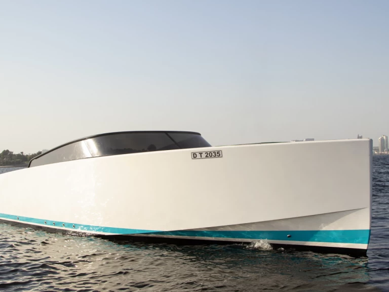 Ein VanDutch VanDutch 40 mieten in Dubai Marina
