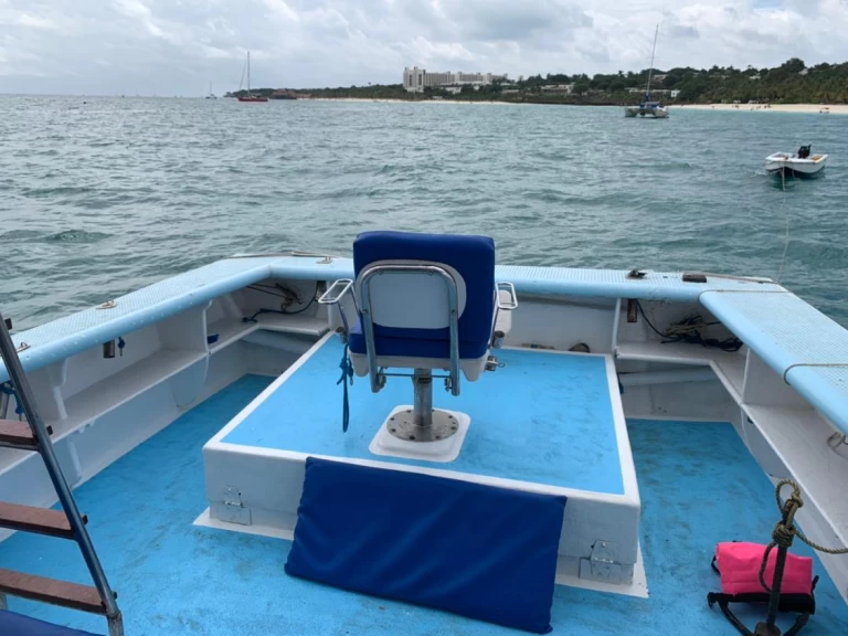 Ein Custom Made Custom made mieten in Kendwa