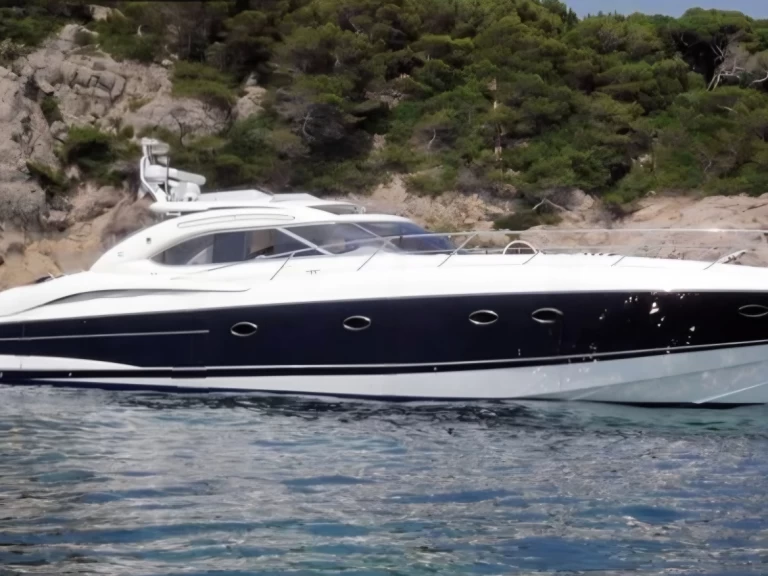 Ein Sunseeker Predator 60 mieten in Ibiza Town
