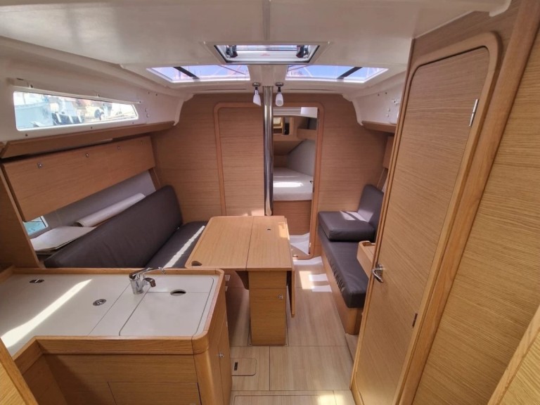 YachtCharter in Cagliari - Dufour Dufour 360  auf SamBoat