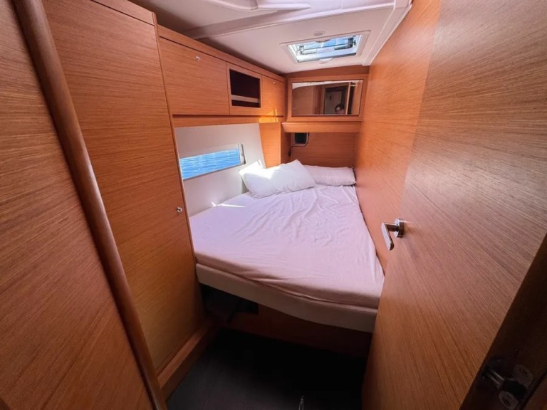 Ein Dufour Dufour 470 mieten in Palermo