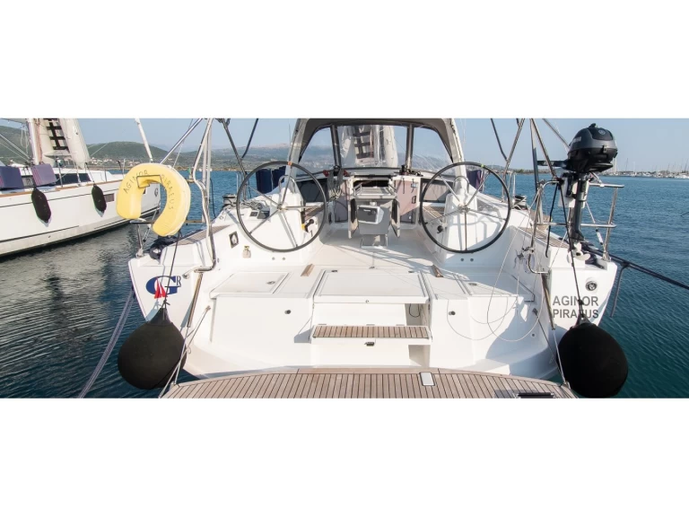 Bootsverleih Bénéteau Oceanis 41.1 Néa Péramos Samboat