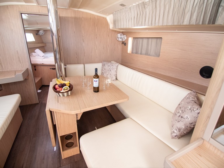 Vermietung Segelboot Bénéteau mit Führerschein