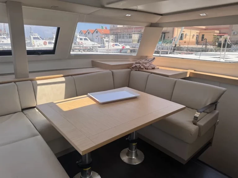 Fountaine Pajot Elba 45 mieten Cagliari