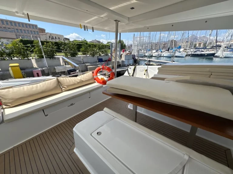 Fountaine Pajot Elba 45 mieten Palermo