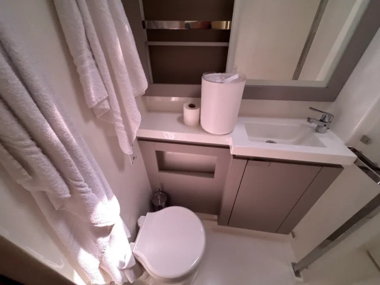 Ein Fountaine Pajot Elba 45 mieten in Palermo