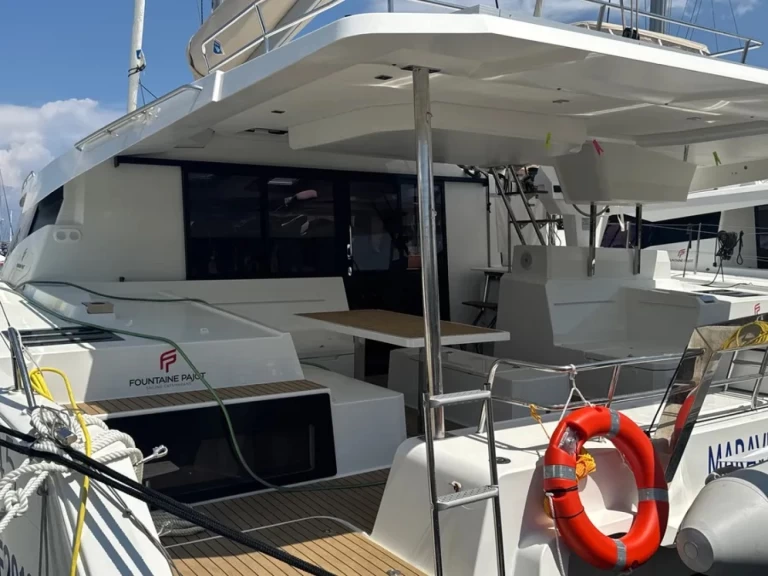 Katamaran mieten in Palermo - Fountaine Pajot Elba 45