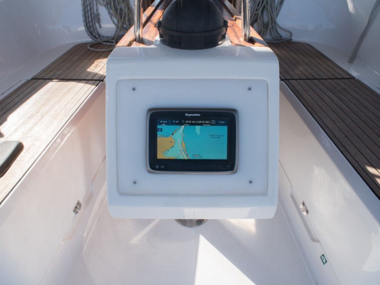 YachtCharter in Néa Péramos - Bavaria Cruiser 37 auf SamBoat