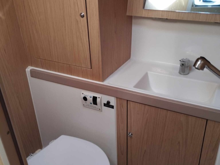 Bootsverleih Bénéteau Oceanis 41.1 Néa Péramos Samboat