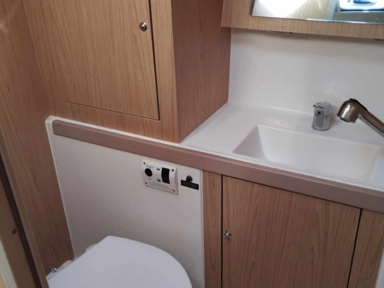 Bootsverleih Bénéteau Oceanis 41.1 Néa Péramos Samboat