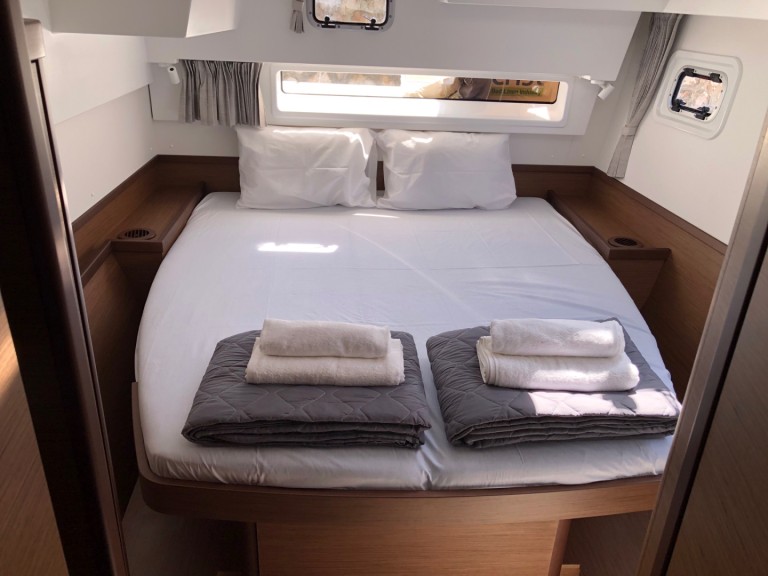 Boot mieten Álimos günstig Lagoon 42