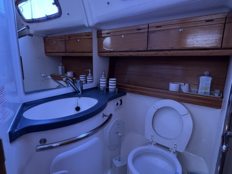 Segelboot mit oder ohne Skipper Bavaria mieten in Kavála