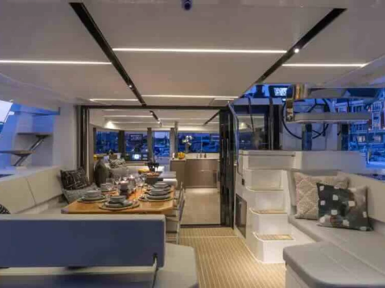 YachtCharter in Furnari - Robertson and Caine Leopard 46 auf SamBoat