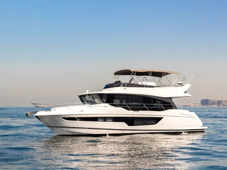 Boot mieten Dubai Marina günstig Absolute 56
