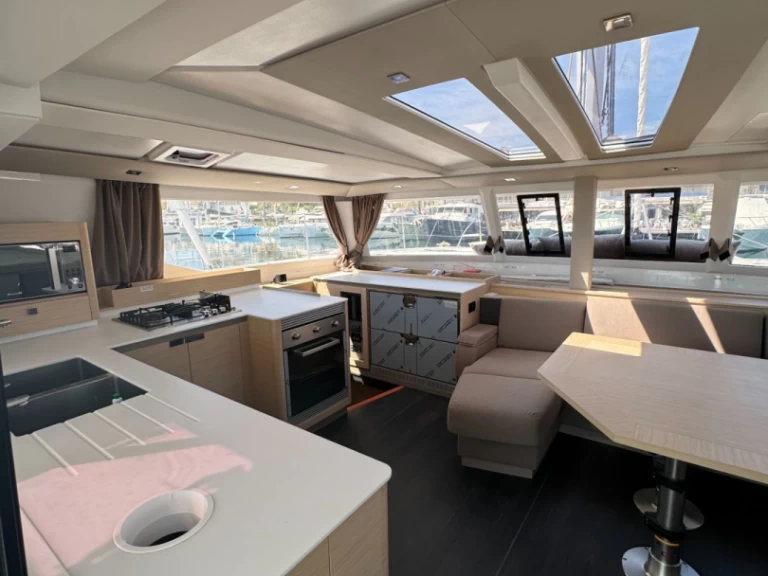 Ein Fountaine Pajot Tanna 47 mieten in Ajaccio