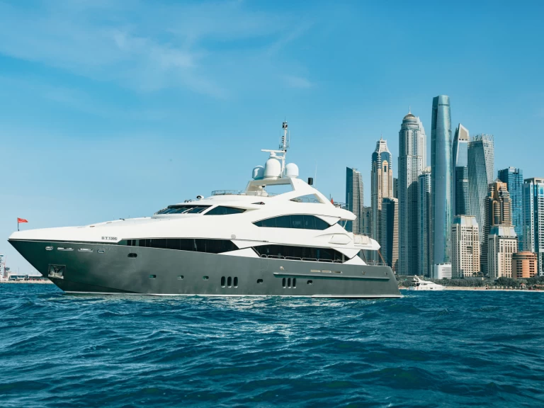 Ein Sunseeker Encore mieten in Dubaï harbour