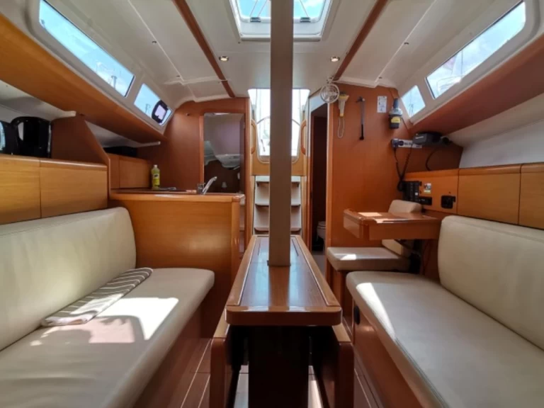 Boot mieten Port de Trébeurden günstig Sun Odyssey 33i