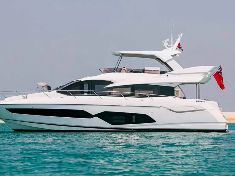 Yacht mieten in Dubai Marina zum besten Preis