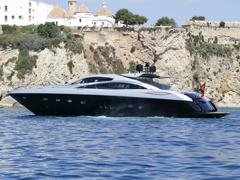 YachtCharter in Ibiza Town - Sunseeker Predator 82 auf SamBoat