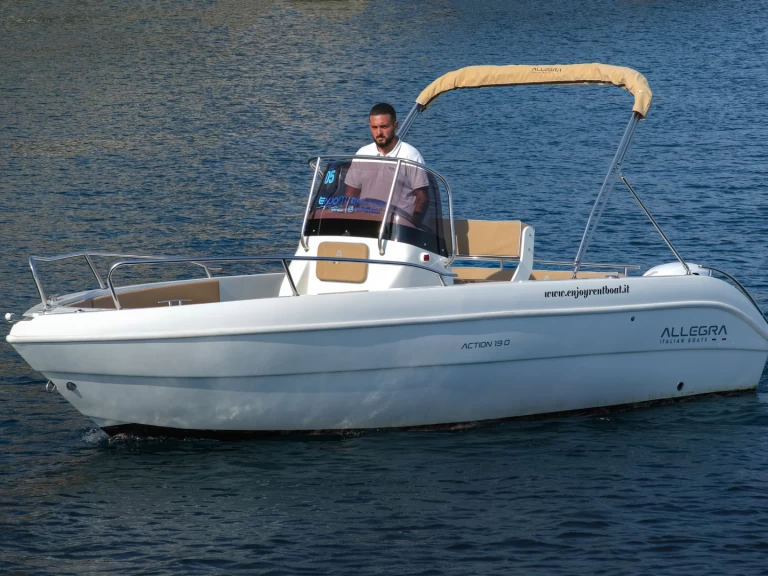 Motorboot mieten in Cetara zum besten Preis