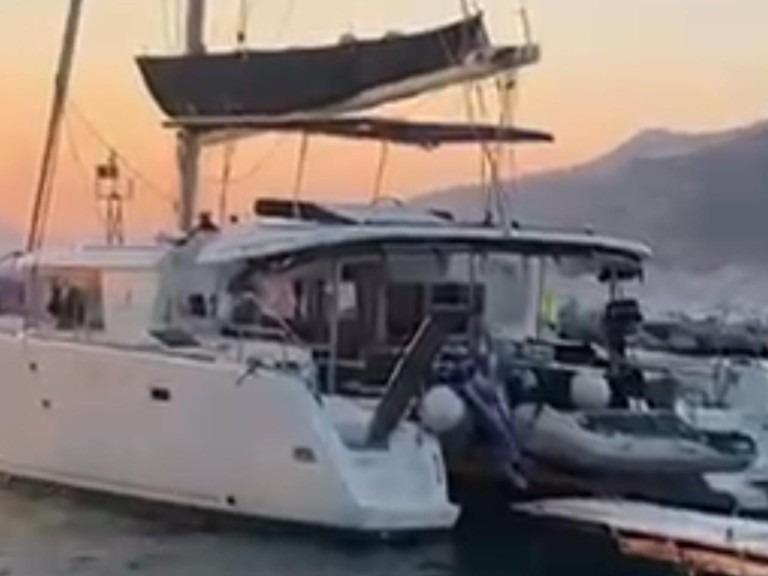 Vermietung Katamaran Lagoon mit Führerschein