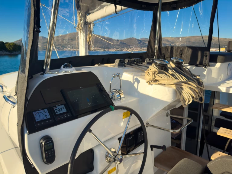 Bootsverleih Lagoon Lagoon 43 - 3 + 1 cab. OW Seget Donji Samboat