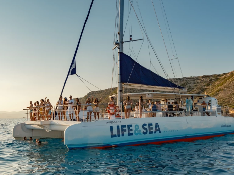 Vermietung Katamaran Drassanes Dalmau mit Führerschein