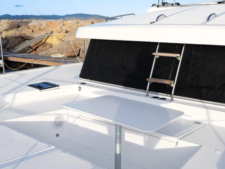 Ein 15 BALI 3.8 CATSMART mieten in Ajaccio