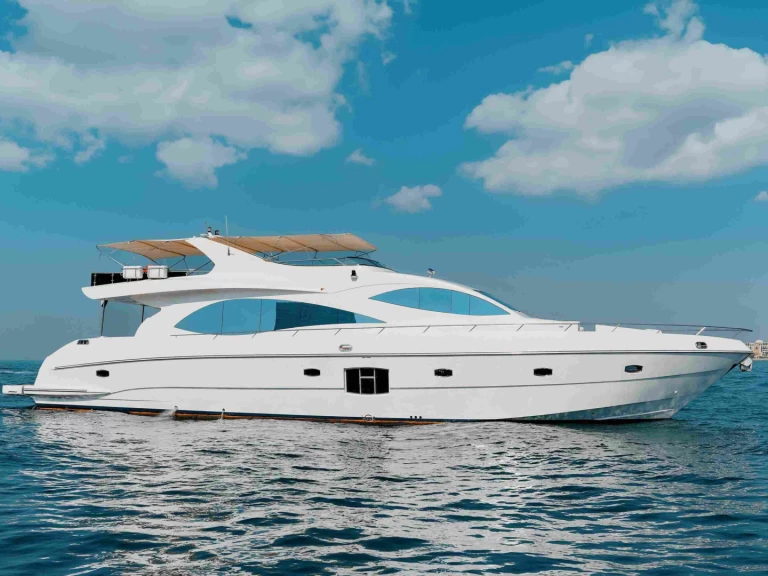 Majesty Yachts 92 mieten Dubai Marina
