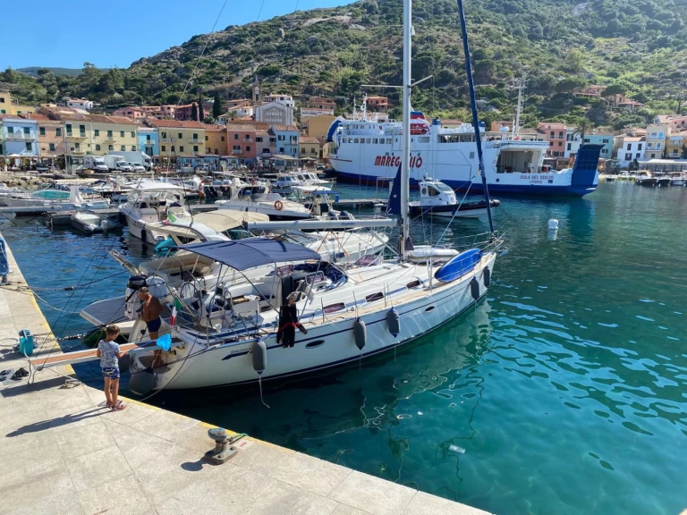 Segelboot mieten in San Lorenzo al Mare zum besten Preis