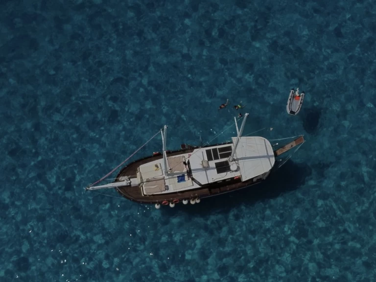 Vermietung Yacht Custom Gulet-Motor Sailor mit Führerschein