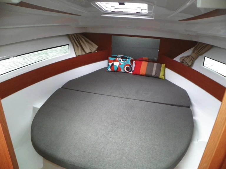 Vermietung Motorboot Jeanneau mit Führerschein