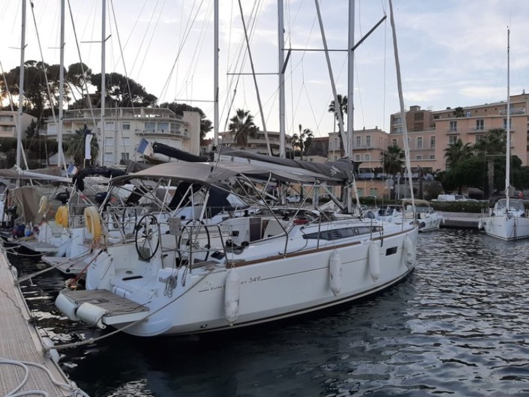 Bootsverleih Jeanneau Sun Odyssey 349 Toulon Samboat