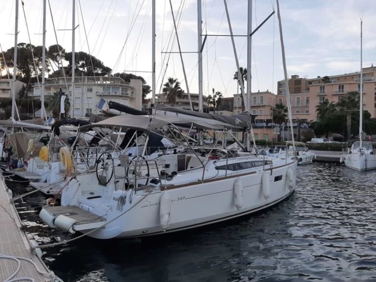 Bootsverleih Jeanneau Sun Odyssey 349 Toulon Samboat