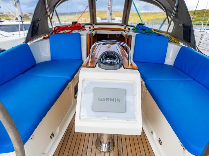 Boot mieten Punat günstig Cruiser 37