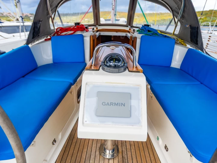 Boot mieten Punat günstig Cruiser 37