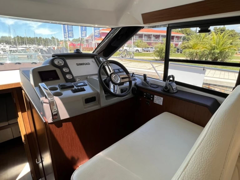 YachtCharter in Šibenik - Bavaria Virtess 420 Fly auf SamBoat