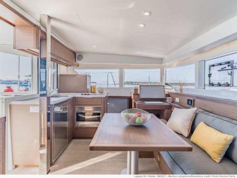 YachtCharter in Castellammare del Golfo - Lagoon Lagoon 40 auf SamBoat