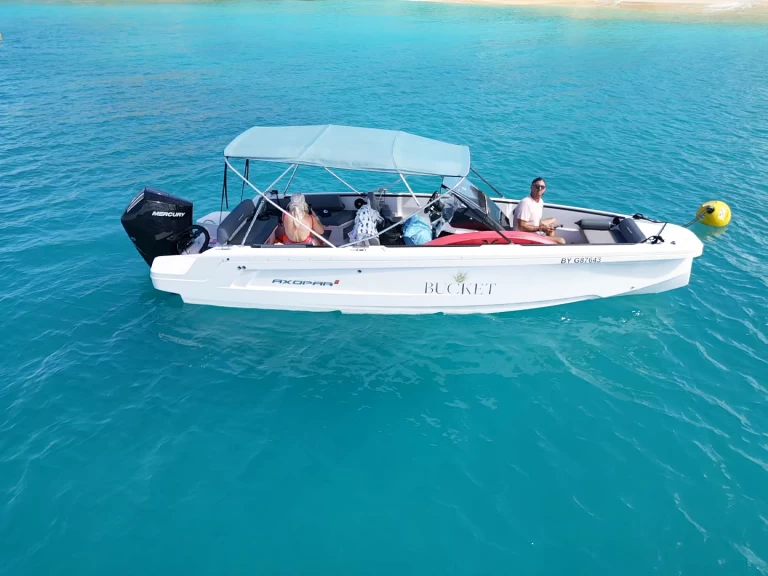 Motorboot mit oder ohne Skipper Axopar mieten in Gustavia
